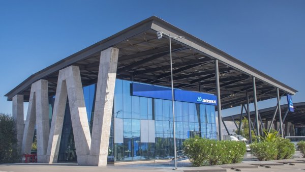 Inauguran nueva sucursal de Andes Motor en Lampa
