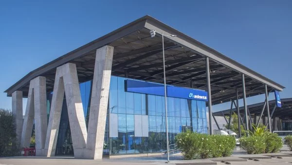 Inauguran nueva sucursal de Andes Motor en Lampa