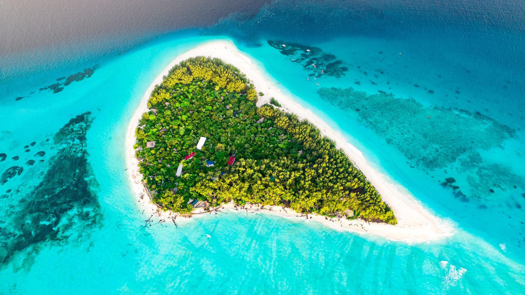 Vista aérea de la isla Mnemba