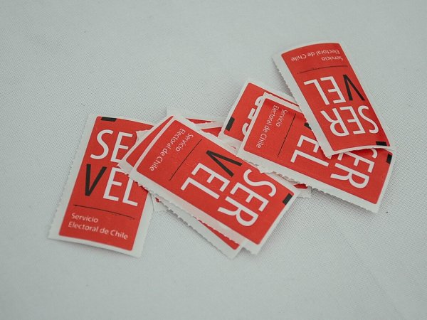 Mesa de votación elecciones primarias 2024.