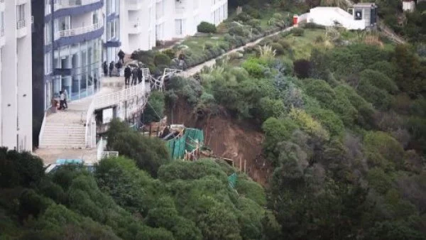 Socavón en Reñaca.