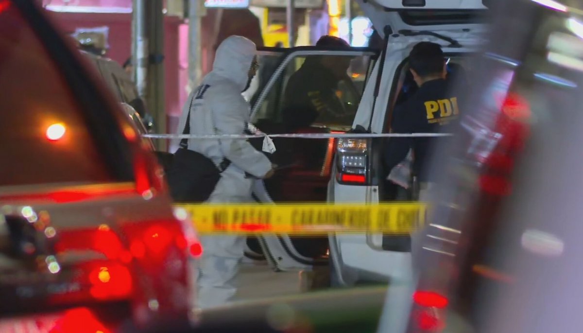 Hombre está en riesgo vital tras ser baleado al interior de un auto en ...
