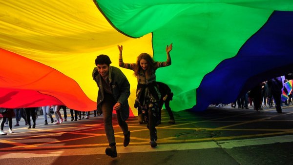 Día Internacional del Orgullo LGBTIQ+ ¿qué significa cada letra?