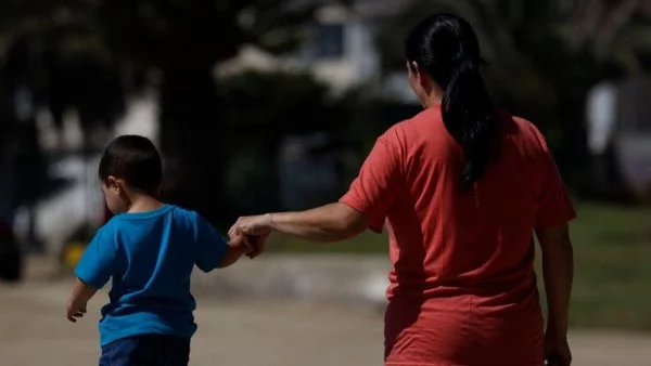 Baja en la tasa de natalidad.