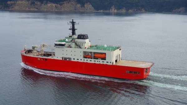 Rompehielos Almirante Viel.