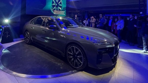 Lanzamientos: BMW i7 y ConnectedDrive llegan a Chile