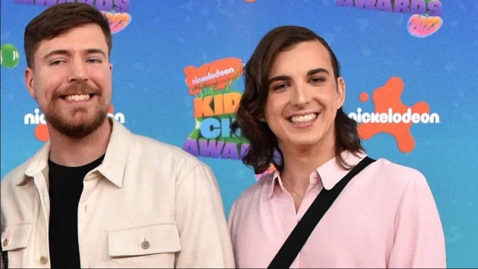 El hecho concierne a su amiga, colega y colaboradora, Ava Kris Tyson, quien sostuvo una amistad con un fan menor de edad que muchos otros youtubers han tildado de "acoso sexual"