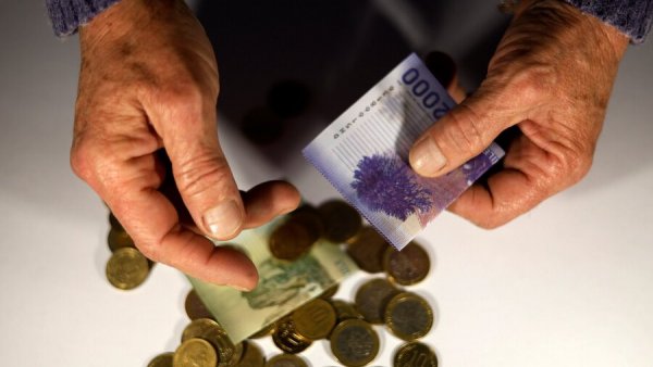 Séptimo retiro AFP. Billetes.