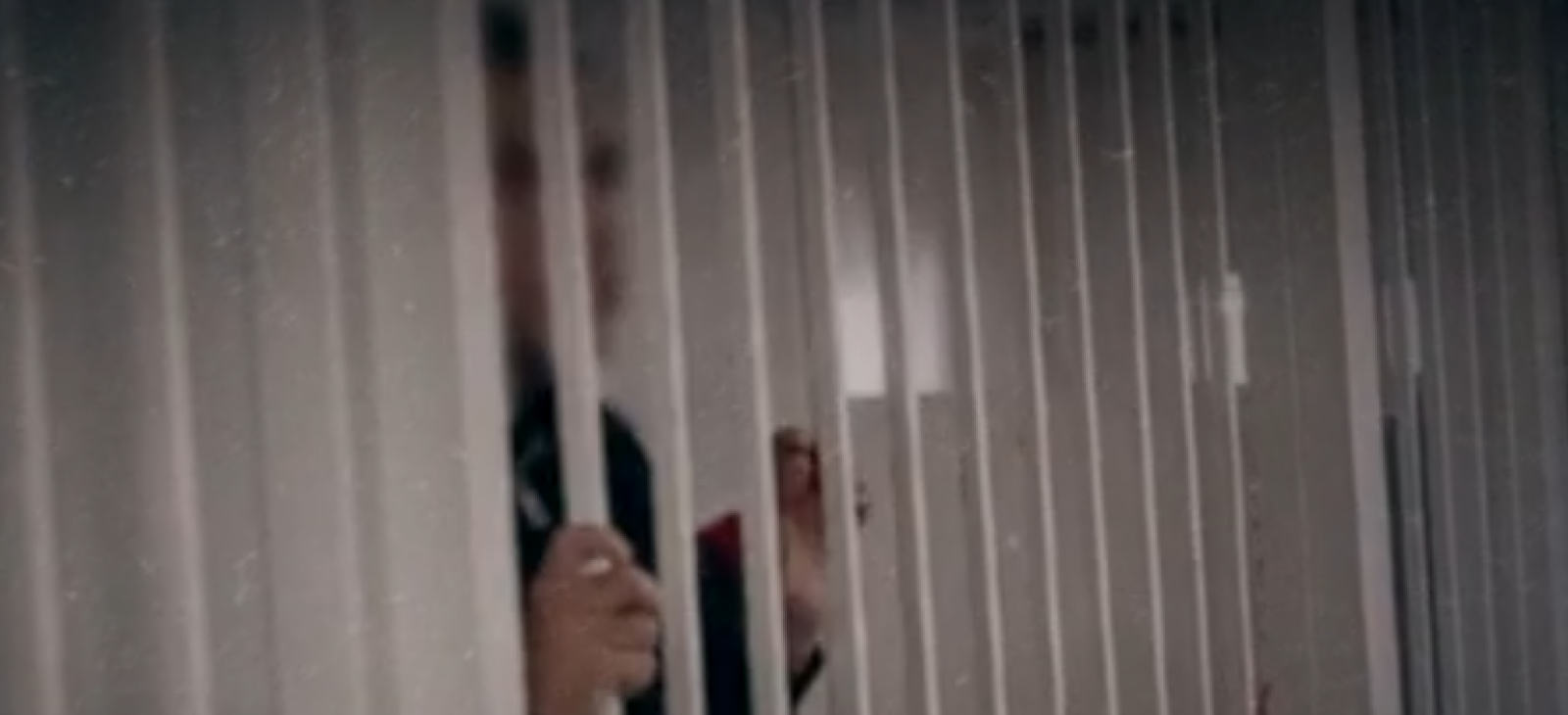 Cárcel y muerte a la espera de un psiquiátrico