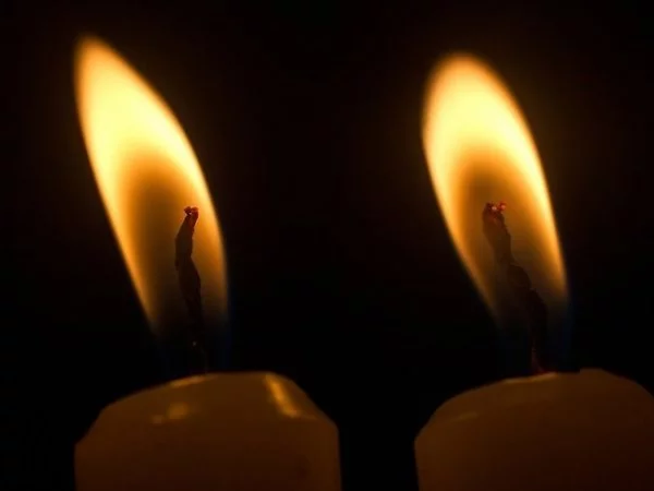 Vela. Corte de luz.