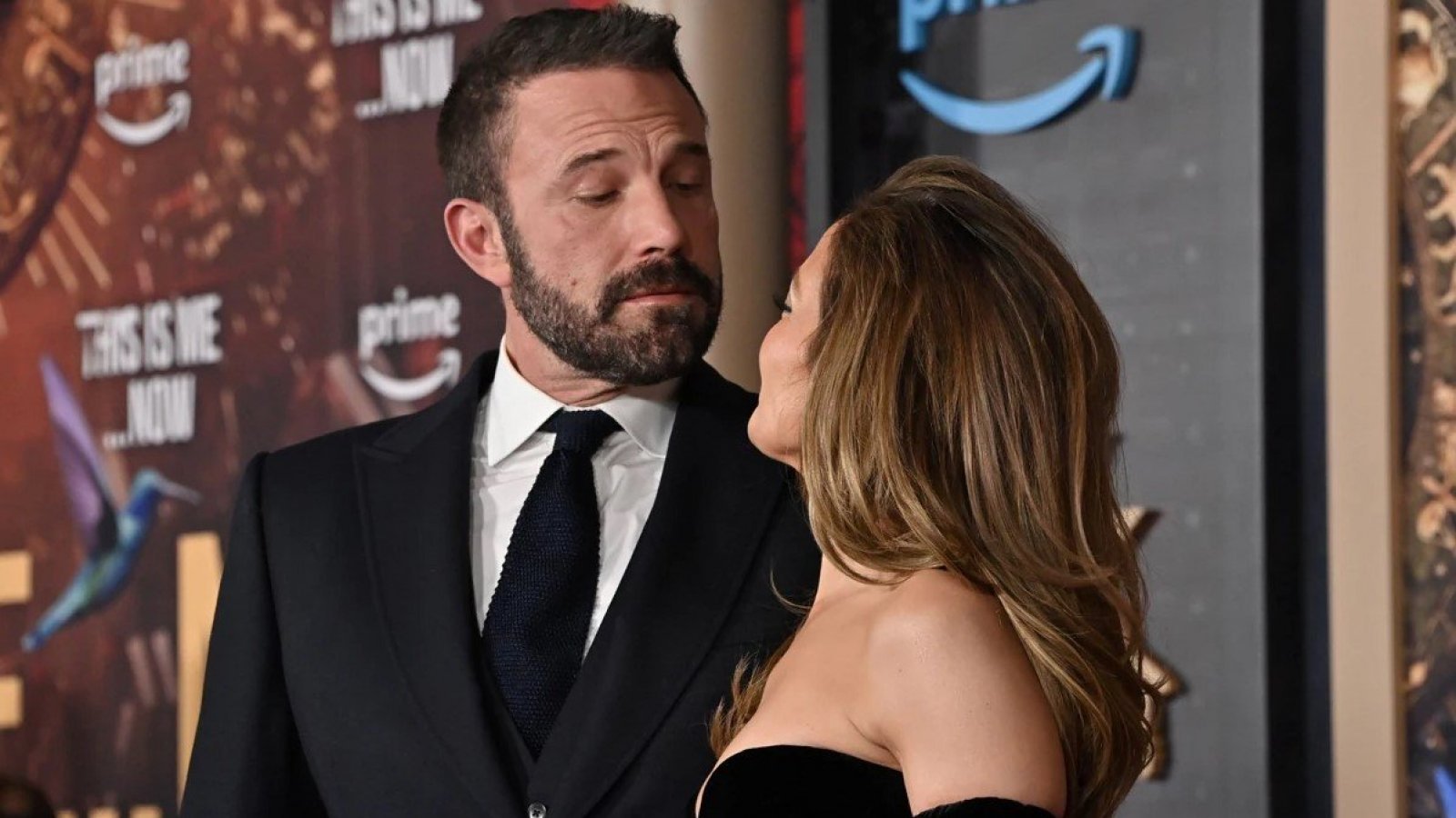 Ben Affleck(izquierda) con su esposa Jennifer Lopez(derecha)