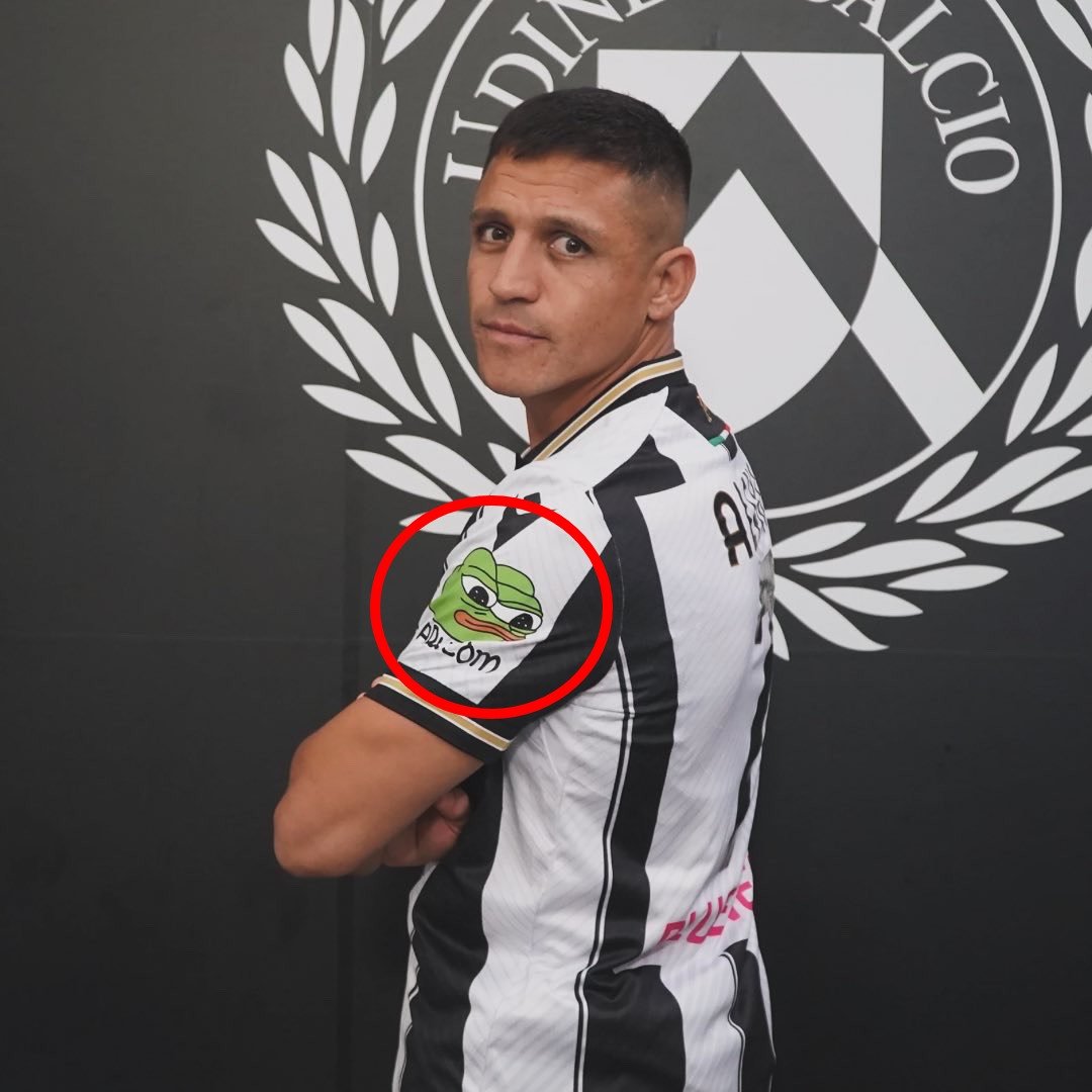Alexis Sánchez con la camiseta de Udinese