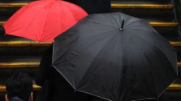 Iván Torres y lluvia en Santiago.