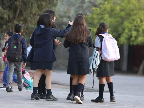 Estudiantes. Bono Logro Escolar