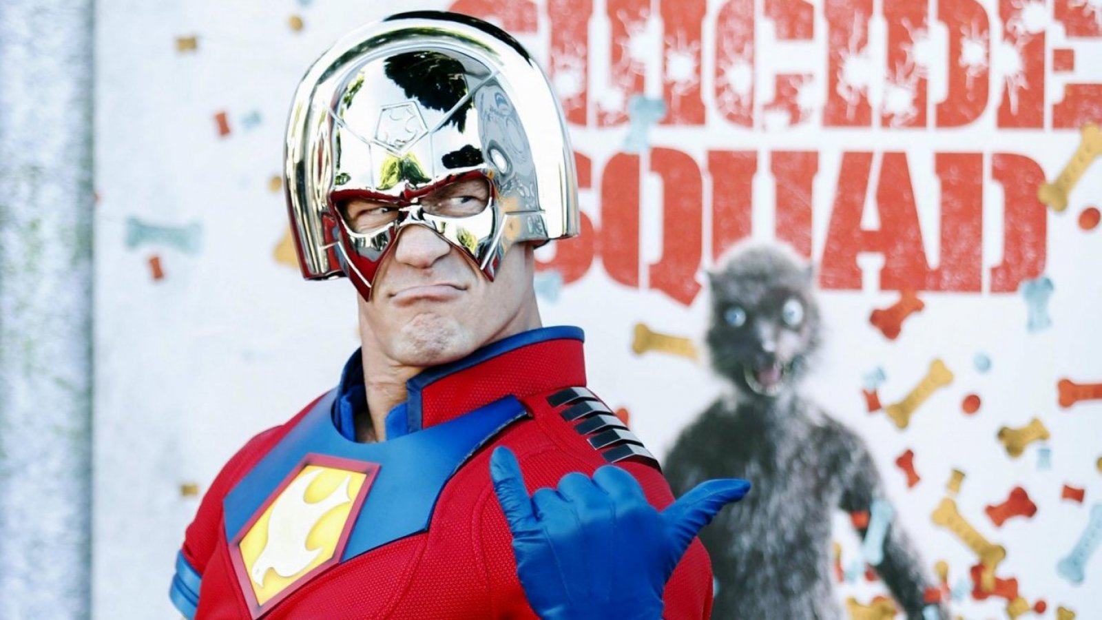 John Cena, vestido como el personaje "Peacemaker" en el estreno del "Escuadrón Suicida"