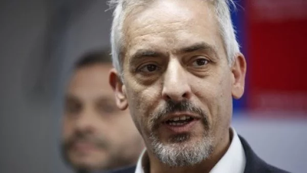 Luis Thayer, migraciones.