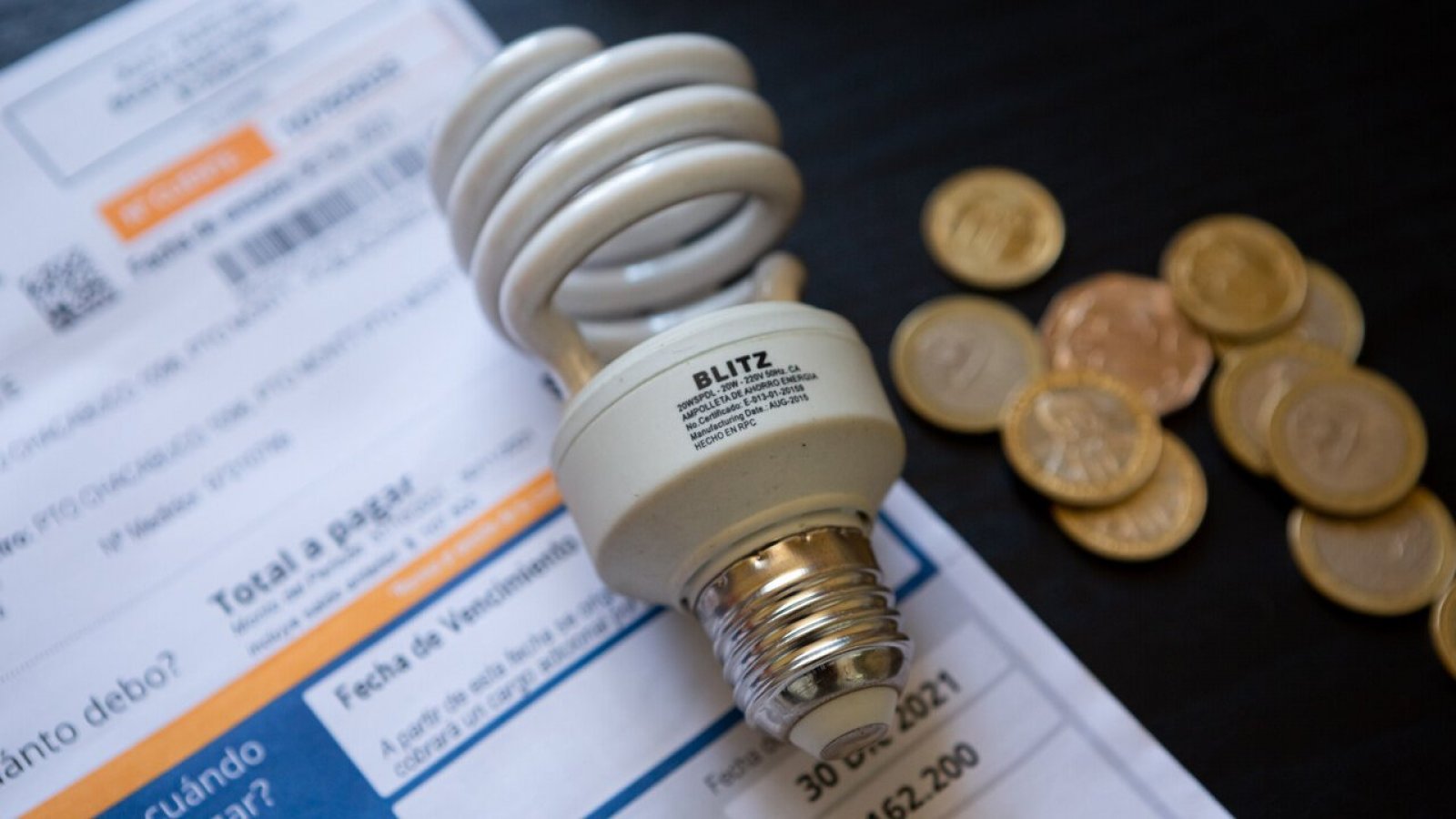 Subsidio Eléctrico 2024. Subsidio de la luz 2024. Cuentas de la luz.