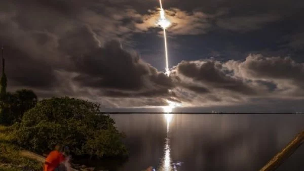 El cohete Polaris, de SpaceX, despegando en Florida