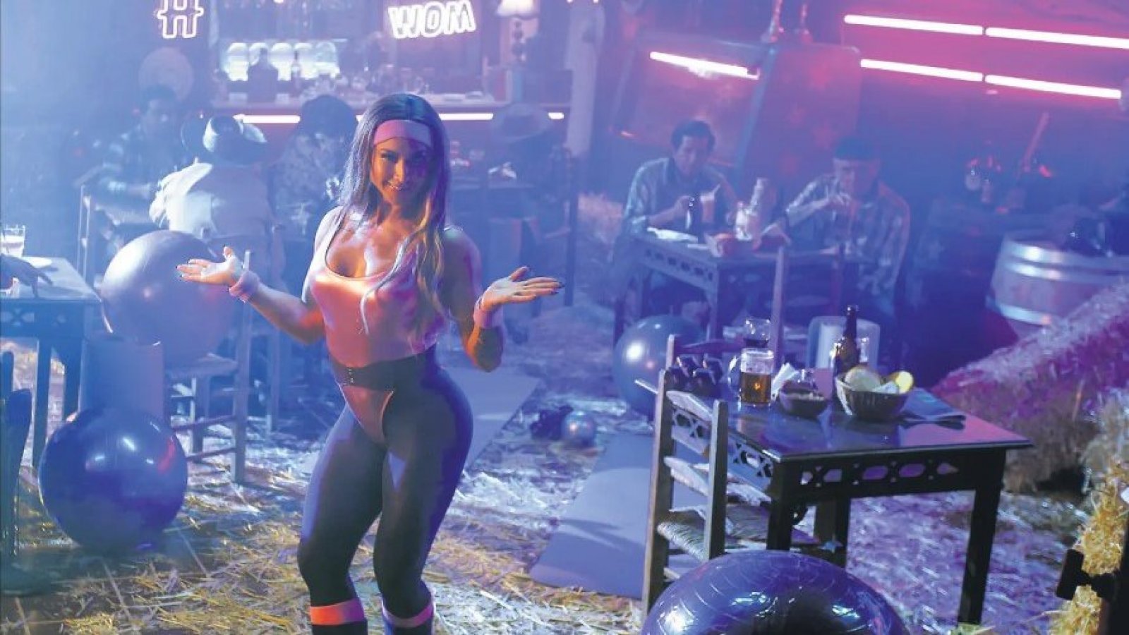 Nicole Moreno durante la filmación de su tanda de comerciales de WOM