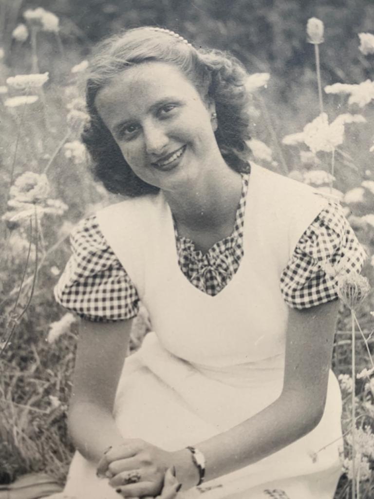 Mercedes Casanovas