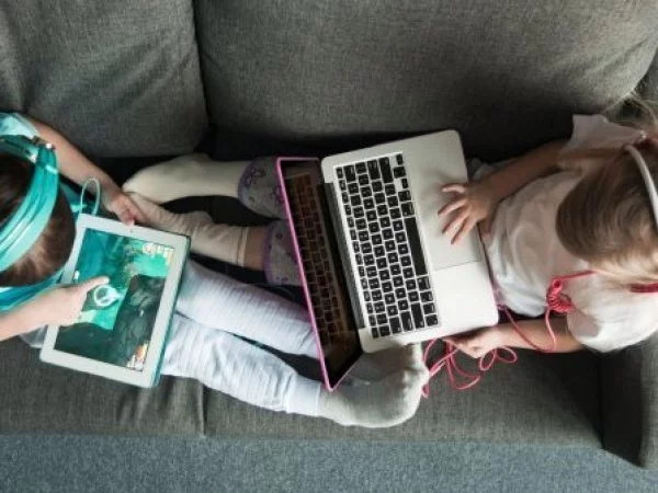 Niños y uso de celulares