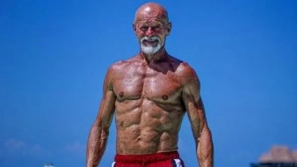 Hombre de 70 años que parece de 30