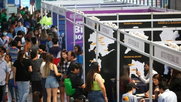 Extienden postulación al FUAS 2025. Feria con estudiantes