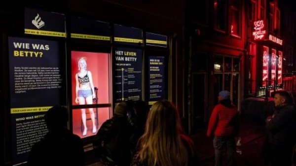 Holograma trabajadora sexual asesinada Ámsterdam