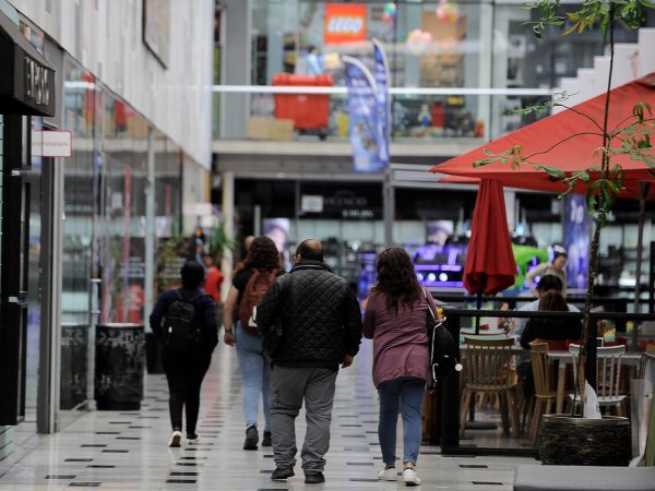Horarios de malls elecciones de gobernadores.