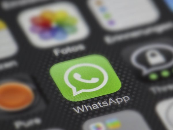 Logo de WhatsApp. Transcripción de audios en WhatsApp