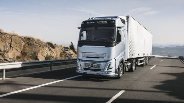 Volvo Trucks recibe cinco estrellas en seguridad