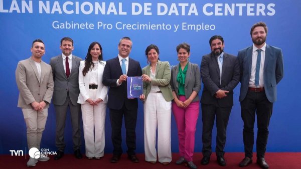 Presentación del Plan Nacional de Data Centers con enfoque en energías renovables en Chile.