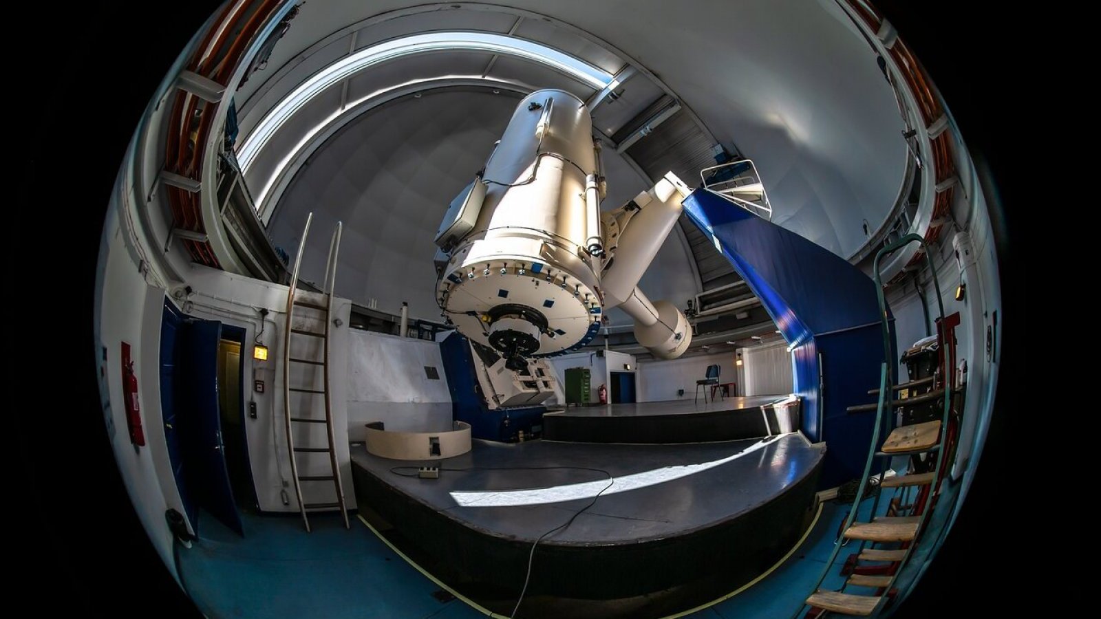 PLATOSpec y telescopio