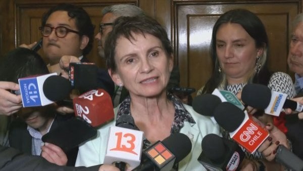 Anuncian acuerdo de bono para Carabineros