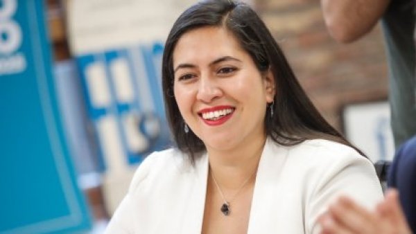 Alcaldesa Karina Delfino