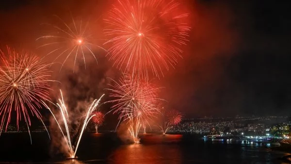 Fuegos artificiales en Viña del Mar y Valparaíso
