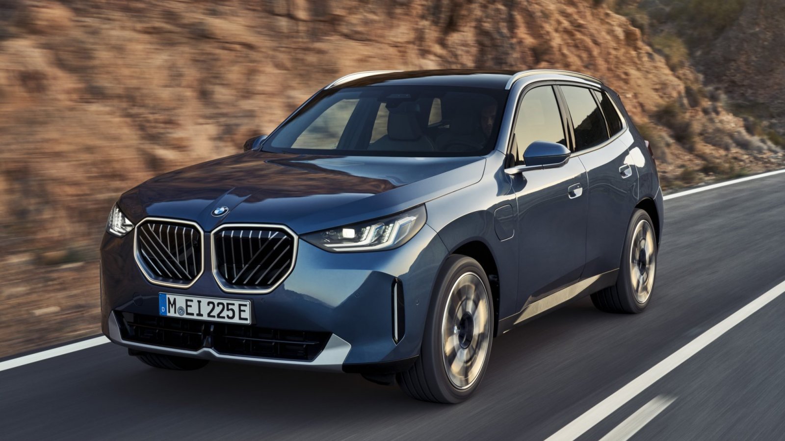 Lanzan en Chile el renovado BMW X3