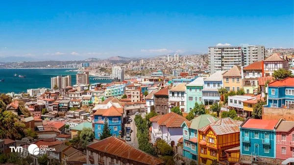 Vista panorámica de Valparaíso, la ciudad con el internet más rápido del mundo.
