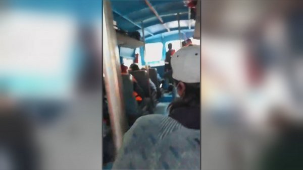 prueba-flotacion-lancha-naufragio-bahia-mansa