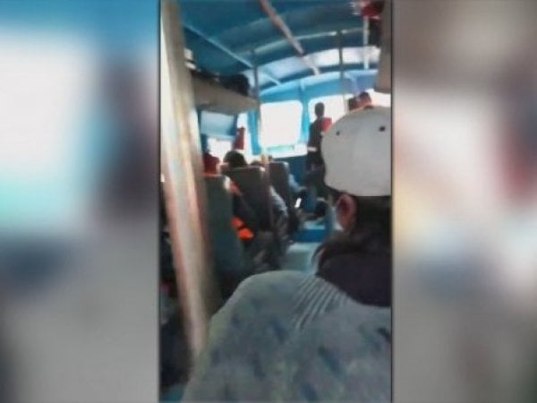 prueba-flotacion-lancha-naufragio-bahia-mansa