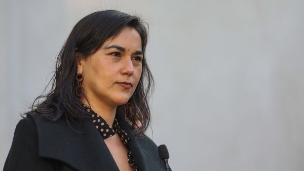 izkia-siches-sufre-intento-robo-auto