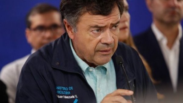 Ministro Esteban Valenzuela