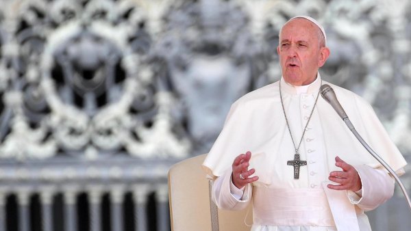 papa-francisco-neumonía-bilateral