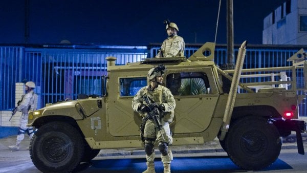 Corte de luz y toque de queda