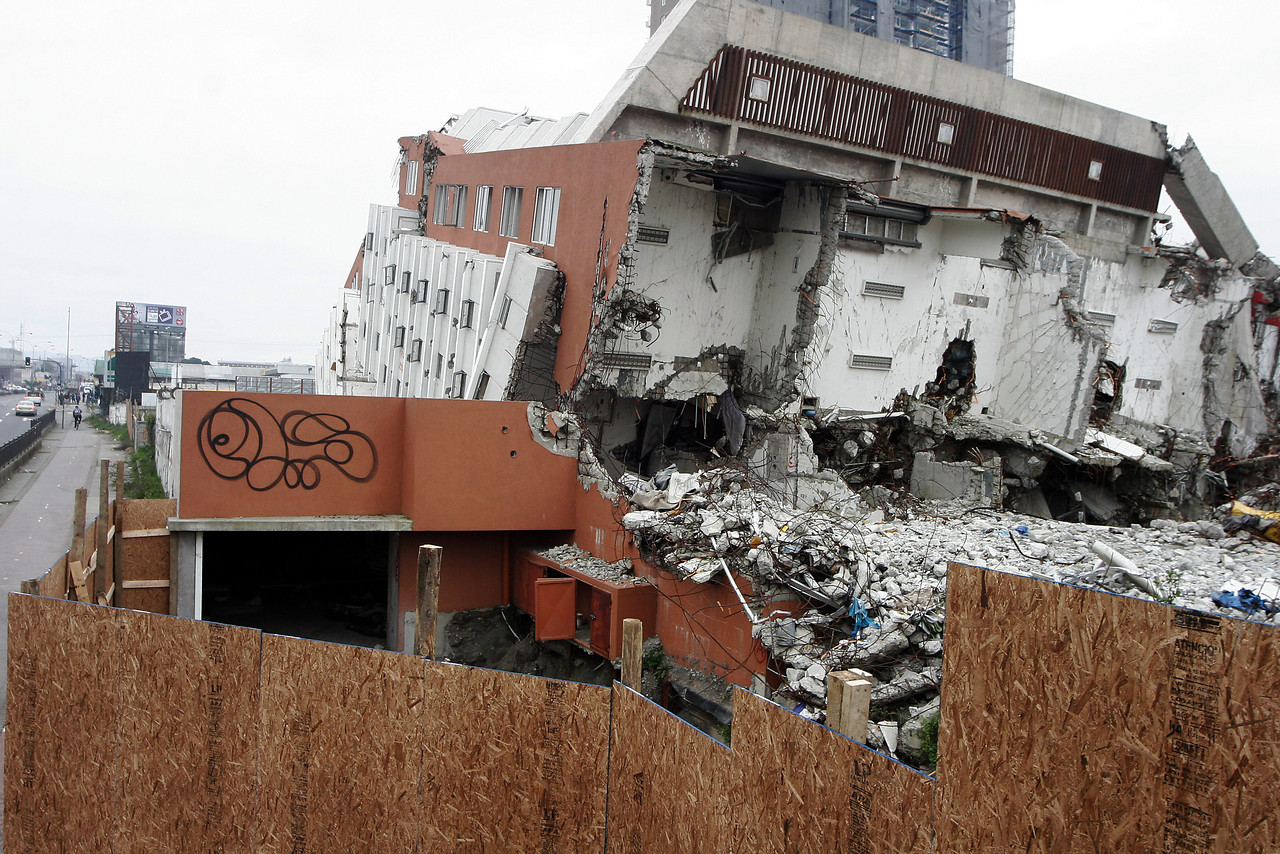 Edificio Alto Río - destrucción tras terremoto