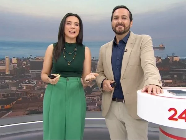 Valentina Reyes y Rafael Venegas en 24 Horas Tu Mañana.