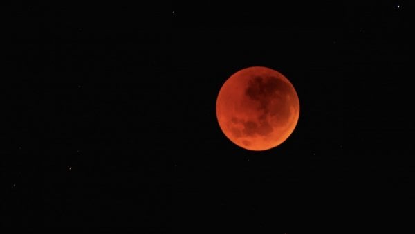 Eclipse lunar total - luna de sangre 2025