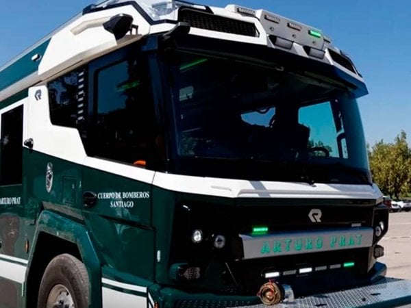 Primer carro bomba eléctrico de Chile.