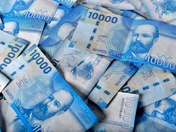 Billetes. Bono Marzo 2025: cómo reclamar si no recibiste el beneficio