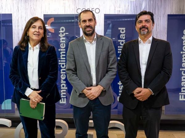 Paisaje de las Torres del Paine siendo cuidado de las emisiones de CO2.